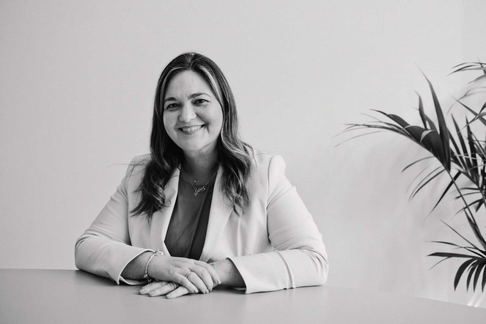 SOCIA RESPONSABLE DEL ÁREA FISCAL